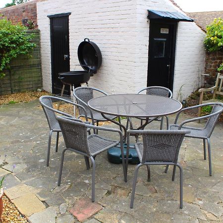 Driftwood Cottage Heacham ภายนอก รูปภาพ